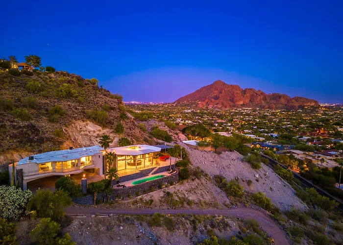 Mountain Viewscity Viewsheated Poolluxury Holiday home