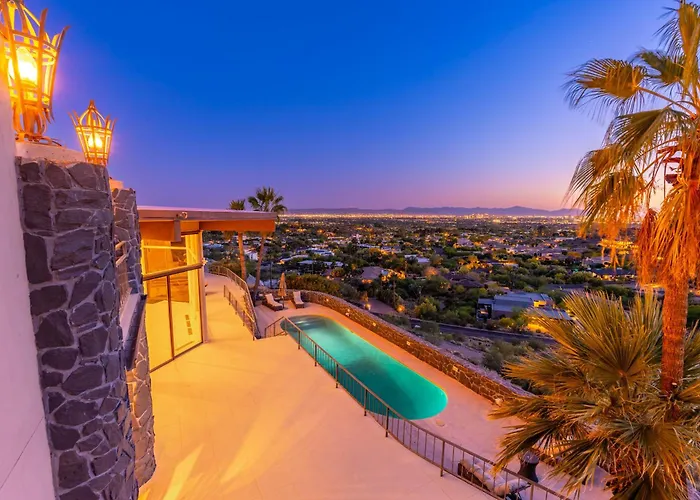 Mountain Viewscity Viewsheated Poolluxury Holiday home *