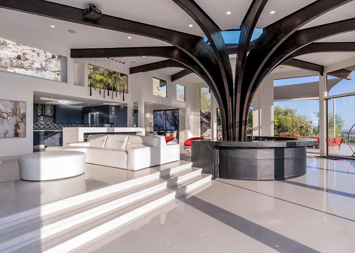 Holiday home Mountain Viewscity Viewsheated Poolluxury