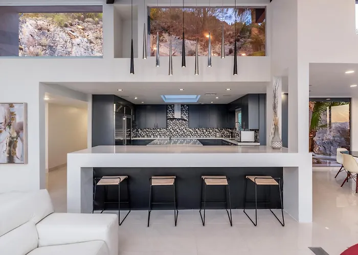 Mountain Viewscity Viewsheated Poolluxury
