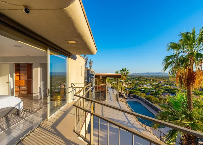 Mountain Viewscity Viewsheated Poolluxury Holiday home